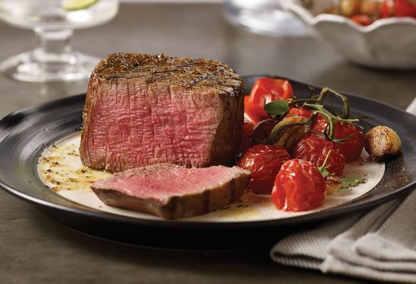 The Top 2017 Valentine's Day Wish for Most Americans is a Romantic Dinner at Home