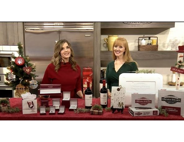 Shop with Style: Give Stylish Gifts This Holiday Season