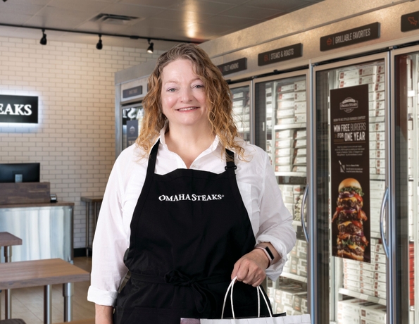 RGB Digital Use-omahasteaks_mk_retail associate_cmyk