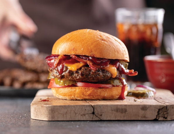 RGB Digital Use-omahasteaks_mk_tailgating2_cmyk