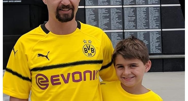 Surgeon helps 2 generations return to soccer