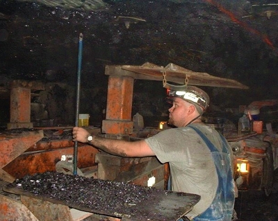 greg lester holding rod