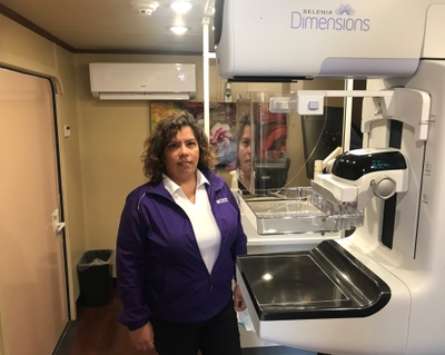 Susana Diaz at NH mobile mammogram