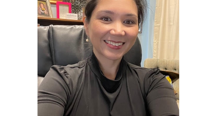 How did Holly lose all that weight? She had a team.