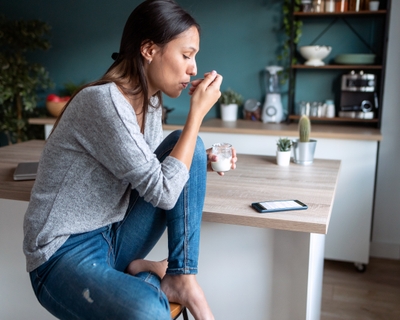 dietitian food bariatric solutions wellness Snacking woman