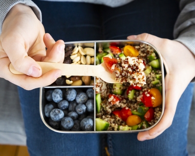 Registered dietitians help us make healthy choices. 