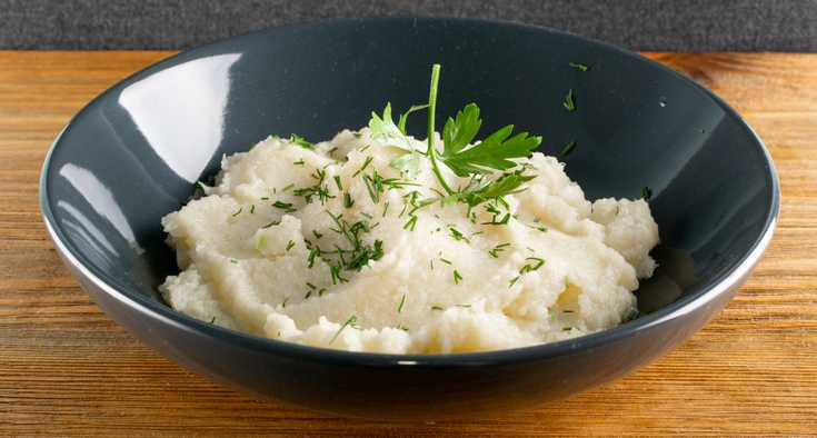 Mashed potatoes and cauliflower getty