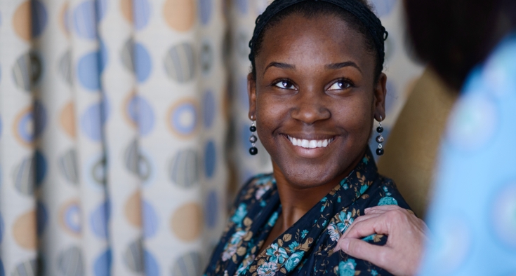 1296_patient_nurse_smile_diverse_K80_4628_ORIGINAL