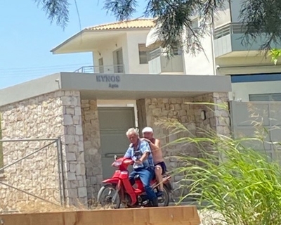 nick on back of bike crop