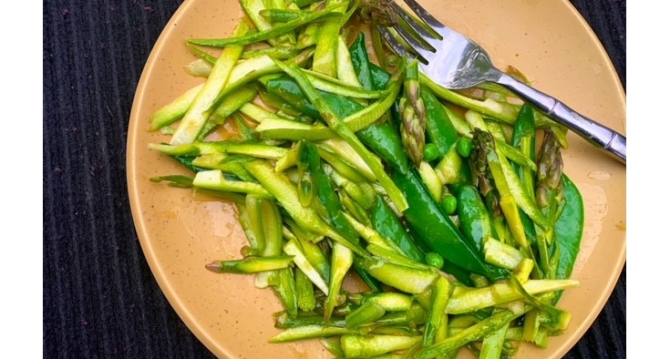 Healthy and delicious: Shaved asparagus and spring pea salad