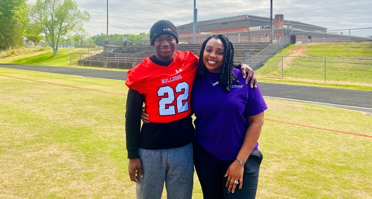 Athletic trainer gets Thomasville High School linebacker back in action