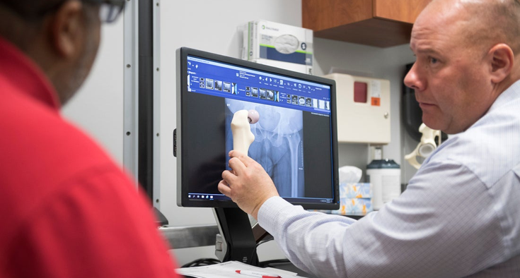 A robot in the operating room? Here’s why so many people say yes