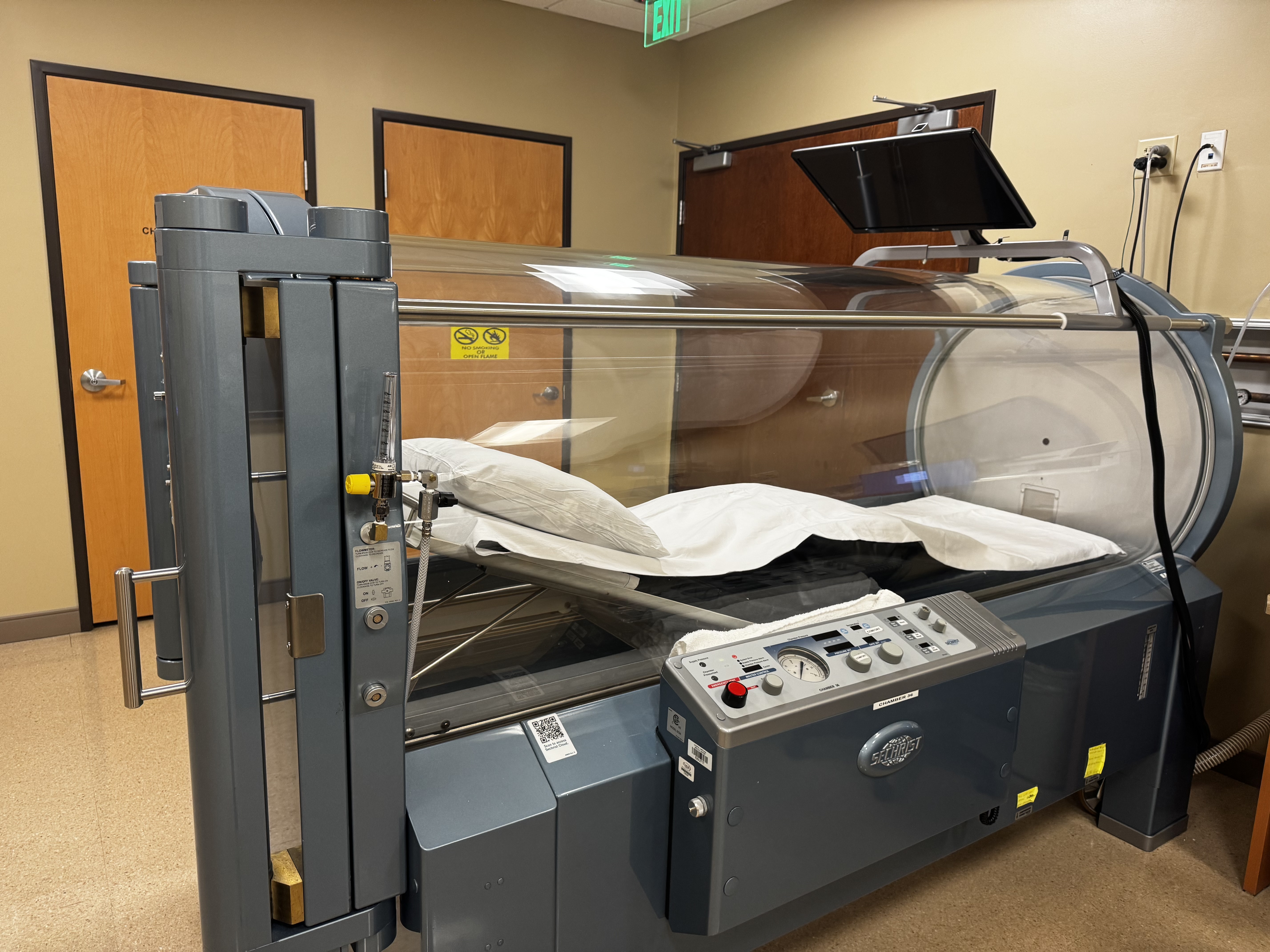 Foot wound patient story hyperbaric chamber photo