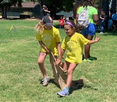 Oakland Town Campers Go for the Gold With Help From Blue Shield Volunteers as Part of #80forOakland Campaign