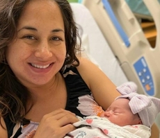 Blue Shield member Teresa, a new mom, found postpartum support and access to trustworthy resources with Maven