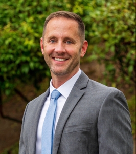 David Bond Headshot 2