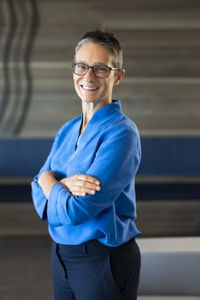Nina Birnbaum headshot