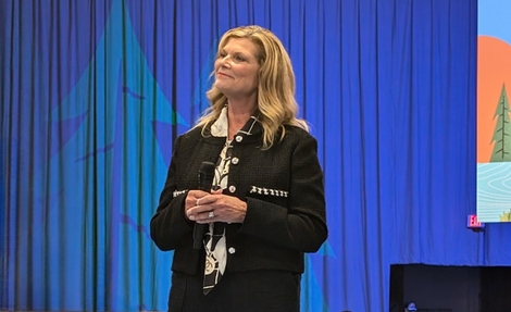 Lisa Dreamforce_carousel-FINAL