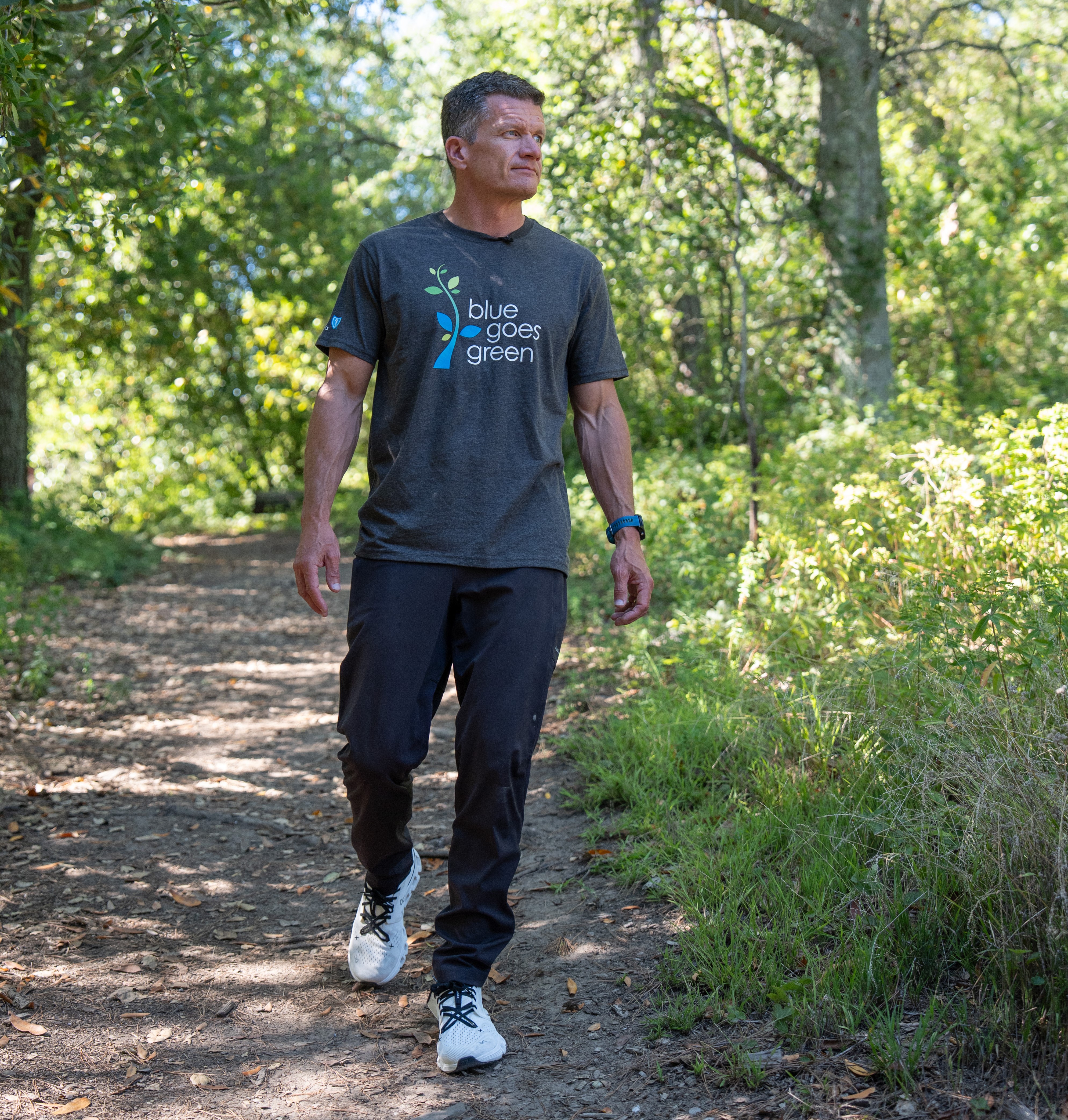 20250820 Mike Stuart Blue Goes Green-6_crop