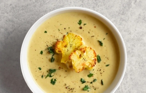 6776d79b415a95dd59f9f3fa_fall-cauliflower-soup-recipe square jpg