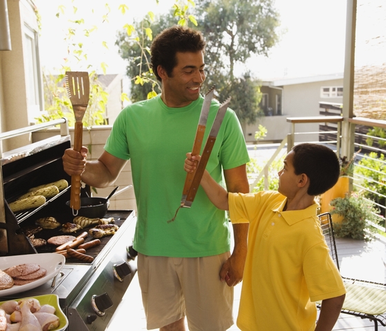 How to Make Your Cookout Healthier This Summer — From Food Swaps to Safety Tips