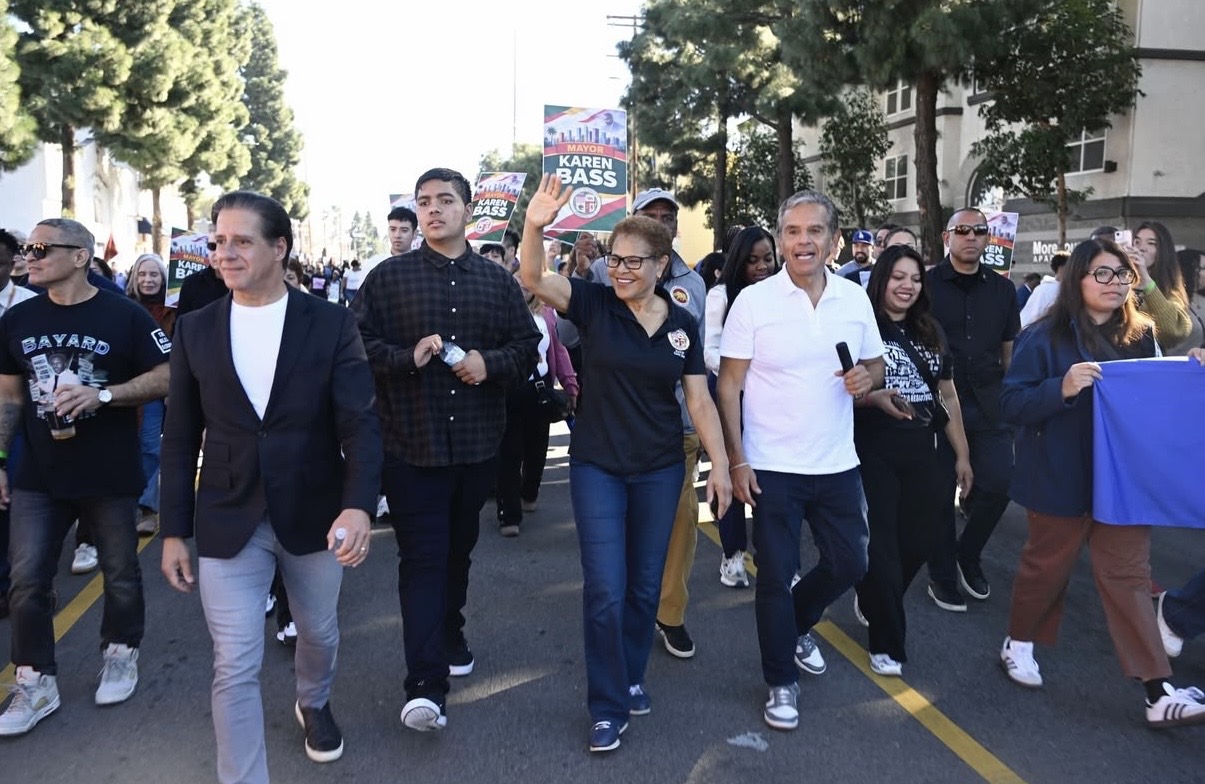 LA Kingdom Day Band Mayor Bass