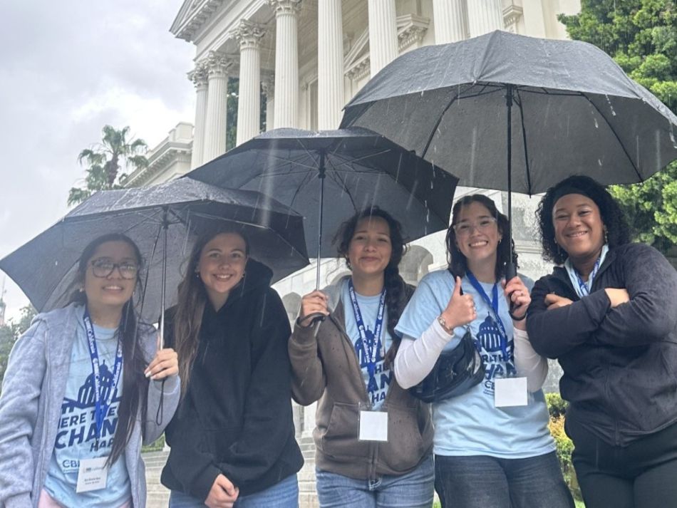 Alongside Blue Shield of California, Hundreds of Young People Brave the Rain to Speak Up for Mental Health