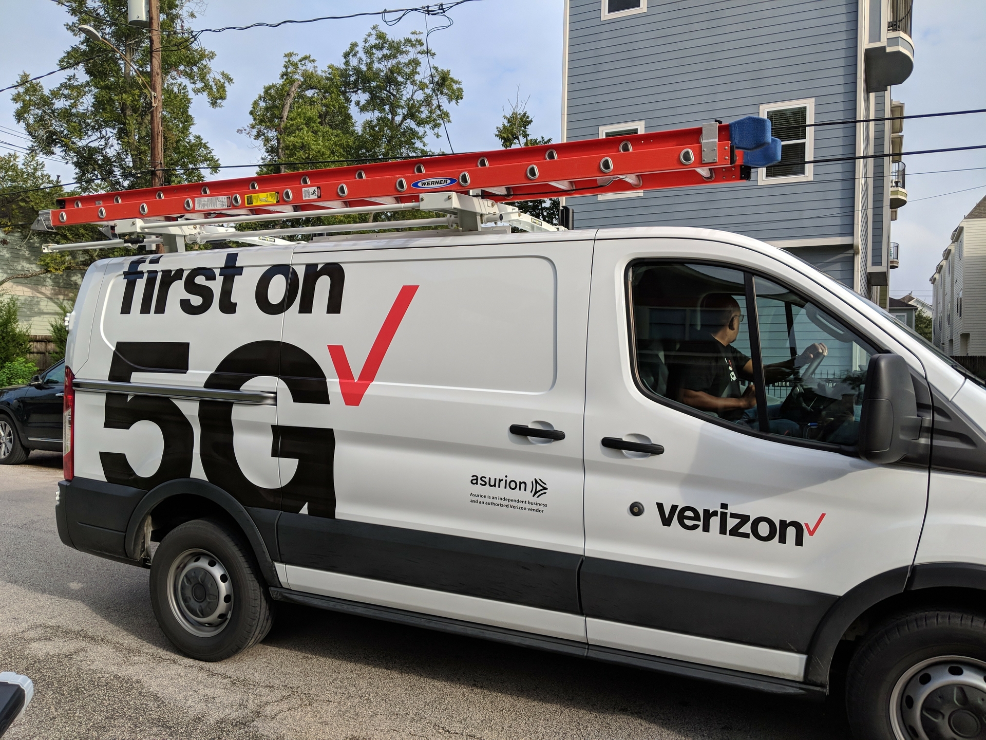 Verizon 5G Home installations begin