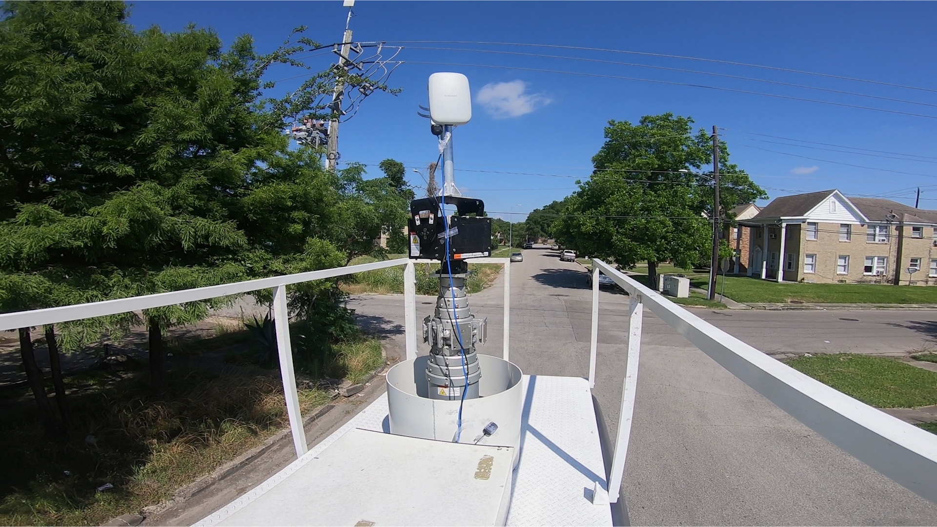 Verizon technicians conduct a drive test of 5G in Houston