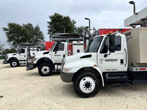 ɧƵ Emergency Response Vehicle  Trucks