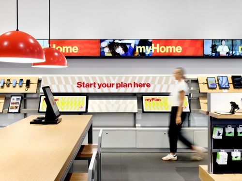 Verizon Retail Store Inside 