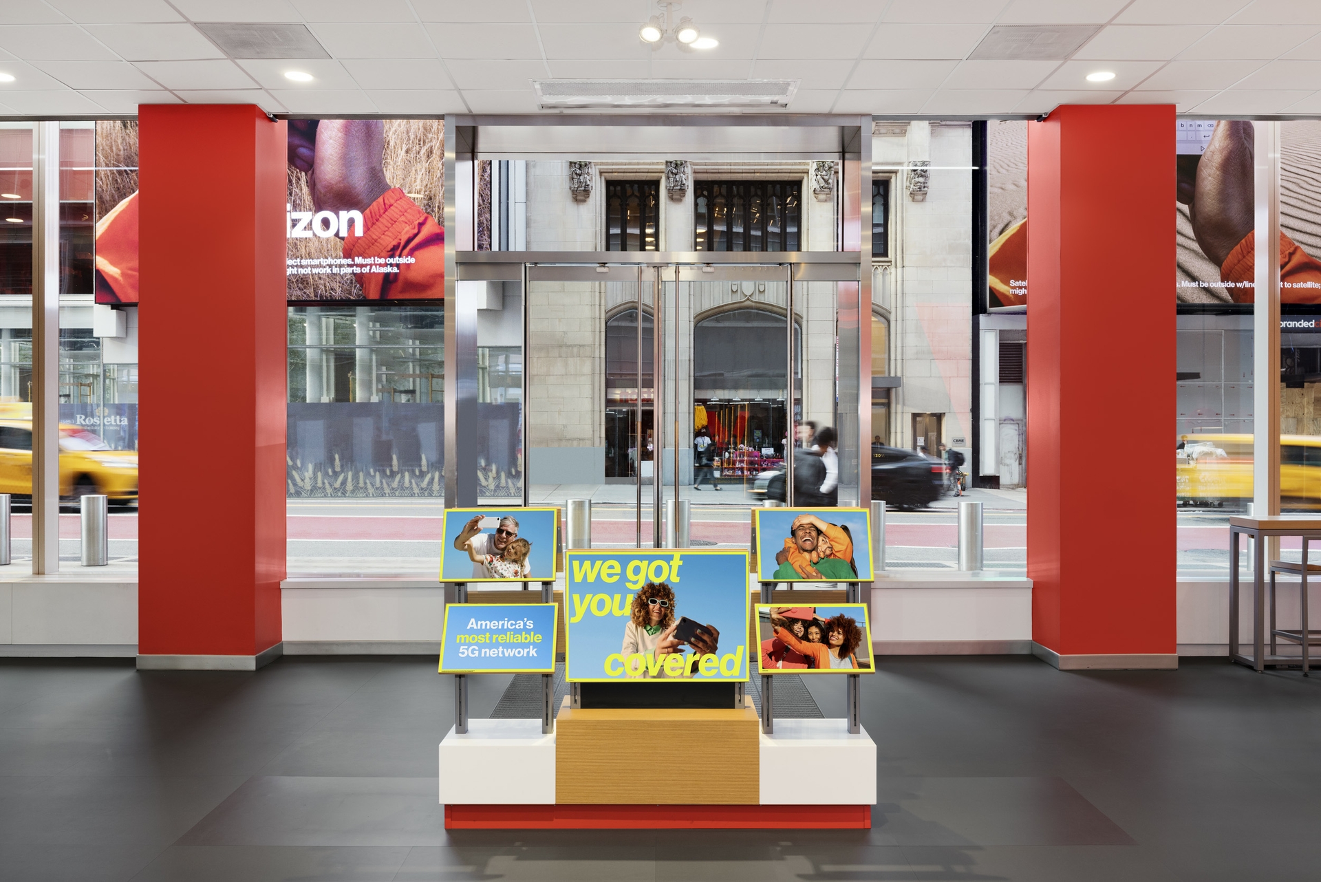 Verizon Retail Store Inside