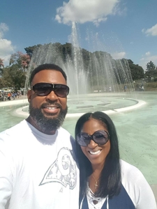 Nicole Evans Rams Game  with Husband Pic_02