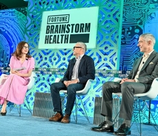 Paul Markovich, presidente ejecutivo de Blue Shield of California, habla sobre colaboraciones para potenciar el valor en el sistema de suministro de medicamento y mejorar la experiencia del cliente junto a Neil Lindsay de Amazon