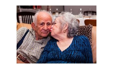 JAMA Study Offers Hope to Caregivers of Alzheimer's Patients