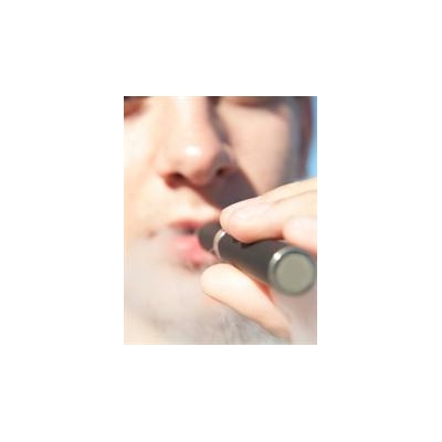 E-Cigarette Vapors, Flavorings, Trigger Lung Cell Stress