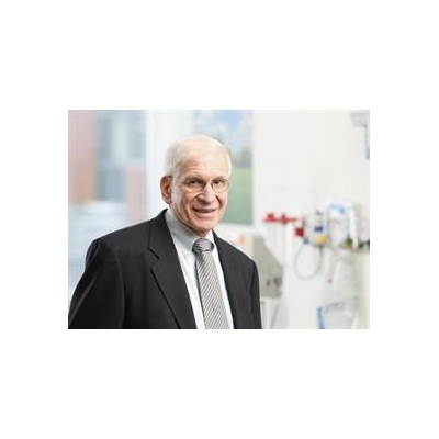 Messing Honored for Career of Innovation and Leadership in Urological Care