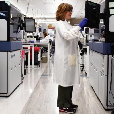 UR Medicine Cuts Ribbon for New Central Laboratory