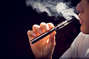 elfbar nachfüll pod läuft aus Covid-19 : vapoter augmente le risque de décès ? main image 0
