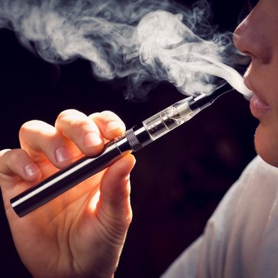 New Studies Suggest Vaping Could Cloud Your Thoughts | University of  Rochester Medicine