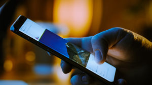 scrolling-on-phone