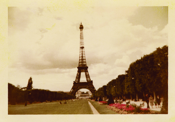 NURsing_2018v1_PickingPeas_Original_EiffelTower