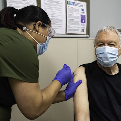MS vaccincation clinic