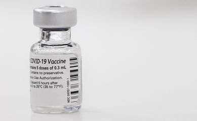 2020-12-14_COVID_vaccination_501