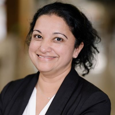 SMohile_Final headshot - 2021