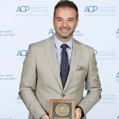 EIOH Associate Professor Honored with Prestigious Research Award