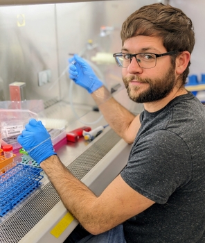 Noah Salama MD PhD student in Calvi lab - 2023