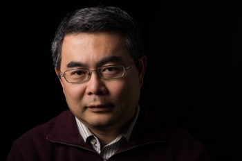 a portrait of Dr. Jiebo Luo