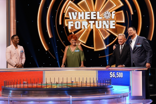 Left: Kel Mitchell, Kim Fields, Pat Sajak, and Penn Jillette on set of Celebrity Wheel of Fortune. Jillette won $133,200 for the Gilbert Gottfried Research Fund at the University of Rochester that support's Heatwole's DM2 research. Gottfried passed away of complications from DM2 in 2021.