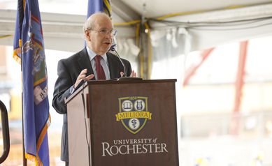 2023-09-08_StrongED_groundbreaking_0427